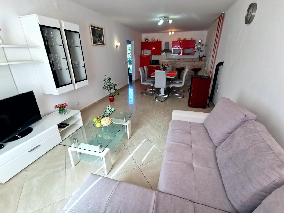 Parun Apartment Pula Exterior foto