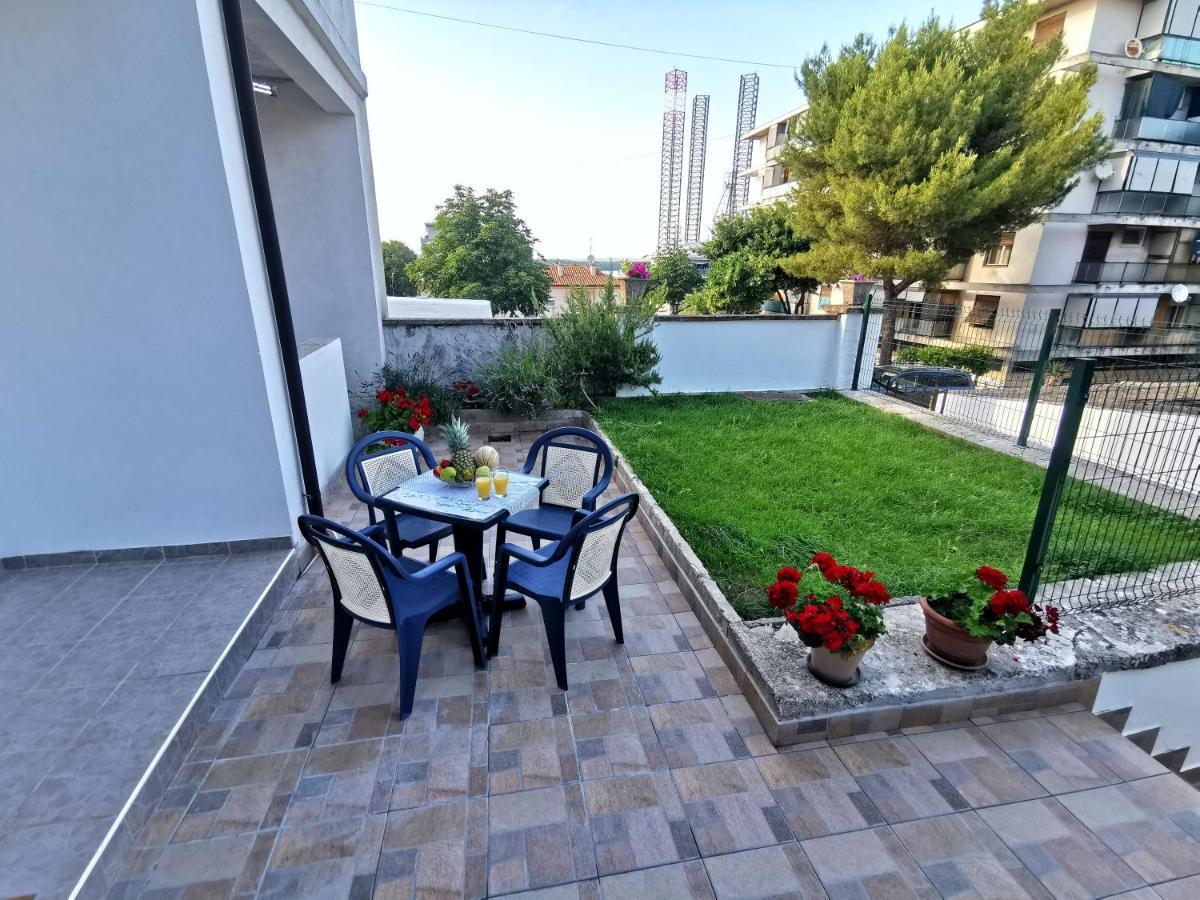 Parun Apartment Pula Exterior foto